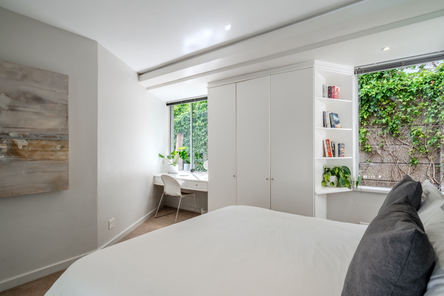 8 Bedroom Property for Sale in Camps Bay Western Cape